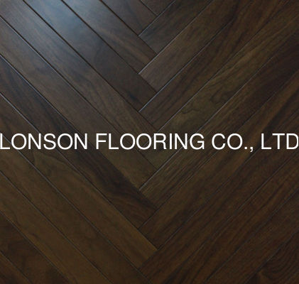 Quality Smooth American Walnut Herringbone Parquet Flooring For Residential factory