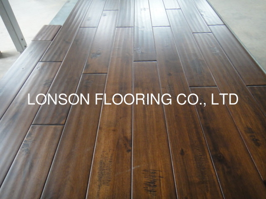 quality rustic Birch solid hardwood Flooring with handscraped and chatter mark finishing factory