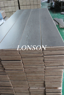 quality Russian Oak Engineered parquet flooring with grey washed finishing factory