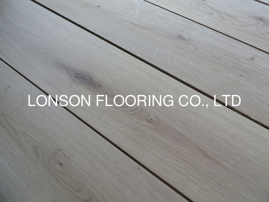 Quality Invisiable oil Oak engineered wood flooring, rustic grade and natural color factory