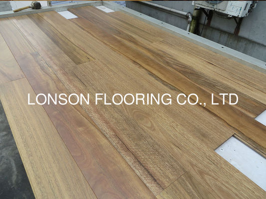 Quality 18mm Thickness Australian Spotted Gum Solid Timber Flooring with 25 Years Warranty and E0 Formaldehyde Emission factory