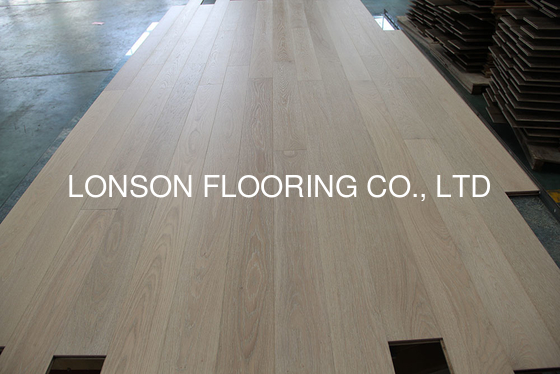 Quality Quality 5" Oak Engineered Hardwood Flooring,  White Washed, Color Old Duchess factory