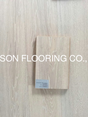 Quality Russian Oak Engineered Wood Flooring with popular white wash finishing factory