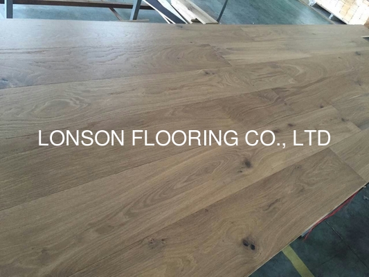 Quality Popular color stain in Australian--European Oak floating timber flooring factory