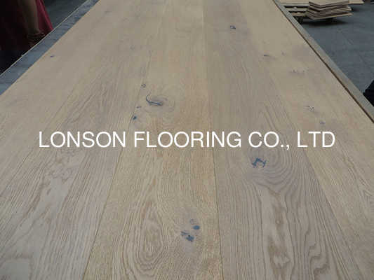 Quality oak engineered wood flooring with invisible lacquer factory