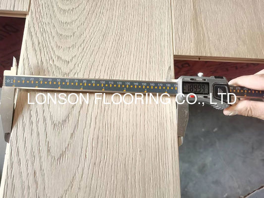 Quality 3 Layers European Oak Engineered Wood Flooring with Invisible Lacquer in 1900 x 190 x 15/4MM factory