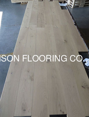 Quality 3 Layers European Oak Engineered Wood Flooring with Invisible Lacquer in 1900 x 190 x 15/4MM factory