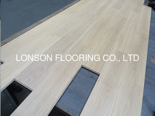quality White Washed American White Oak Engineered Wood Flooring, AB Grade factory