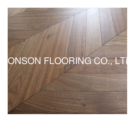 Quality 2 Layers American Walnut Chevron Parquet Flooring, Nature Grade To Italy factory