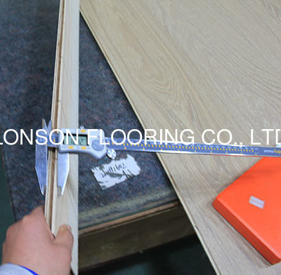 Quality Oversized Wide Plank Oak Engineered Hardwood Flooring with 1/2 Inch Thickness and 1900 x 190 x 12/2MM Size factory