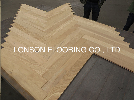 Quality unfinished French Oak herringbone flooring, fishbone oak engineered flooring factory