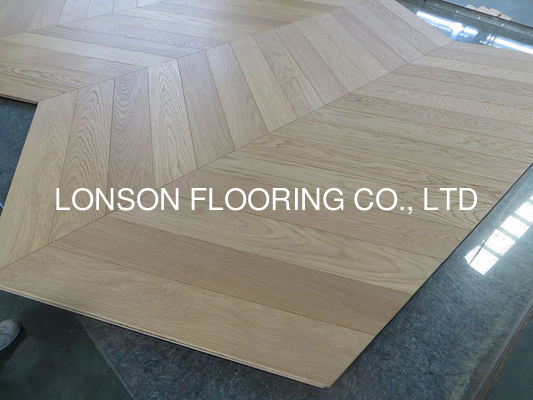 Quality 550 x 90 x 10MM, 60 degree 2 layers Chevron Euro Oak Engineered Wood Flooring, AB grade, Natural Brushed vanished, factory