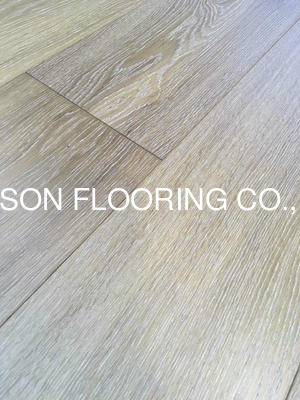 Quality smoked and white washed oak engineered flooring, prefinished with UV lacquer factory