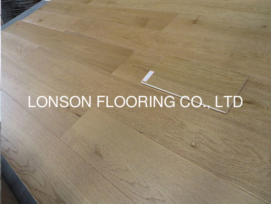 Quality Vanished Russian White Oak multi-layers engineered floors to Italy factory
