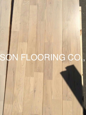 quality 2 strips solid oak wooden flooring, rustic CD grade & different stains factory