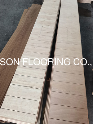 quality slight Brush, UV lacquer Selected ABC Grade Euro Oak Engineered Wood Flooring, 300MM Wide, Color Grey Wood factory