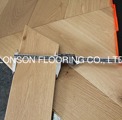 Quality 60 Degree Engineered Wood Chevron Flooring With 820 X 150 X 14/4MM Size factory