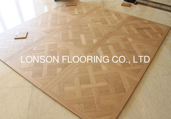 Quality 800x800x20mm European Oak Versailles Panels Flooring with 3MM Oak Veneers and E0, CARB II Certification in BF001 Color factory