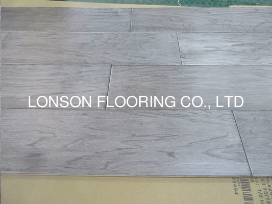 quality distressed hickory engineered wood flooring with gray stained factory