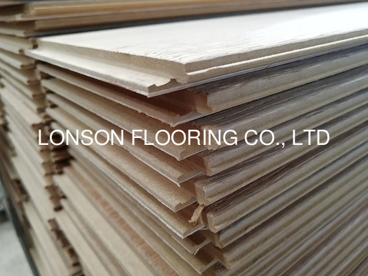 Quality white Oak HDF engineered wood flooring, HDF core, click system, different color stain and surface available factory