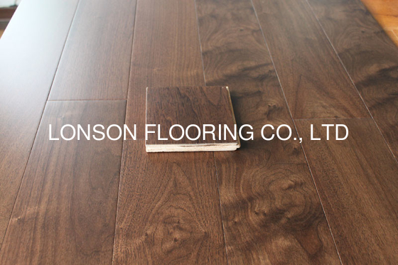 Quality stained American Black Walnut Engineered wood flooring AB grade factory