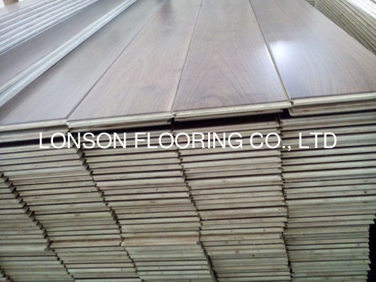 Quality Wide Plank American Walnut Engineered Wood Flooring with premium  AB grade factory