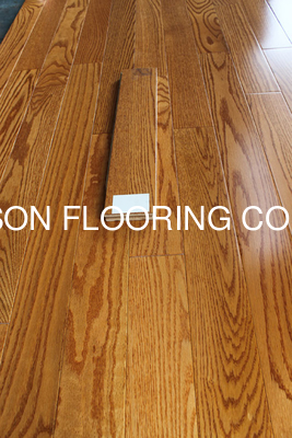 quality Red oak solid hardwood flooring, smooth surface with color butter rum factory