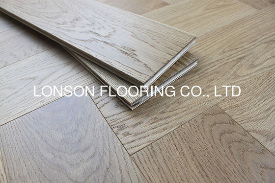 Quality Prime Oak Herringbone Parquet Flooring Smoked Customized Color factory