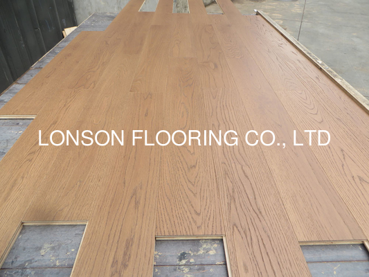 Quality premium grade oak engineered wood flooring, AB, brushed, brown stained factory