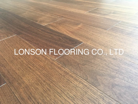 Quality 18mm American Walnut engineered flooring to India, stained and semi-gloss factory