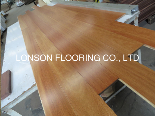 quality natural lacquered Kempass Engineered wood flooring with smooth surface factory