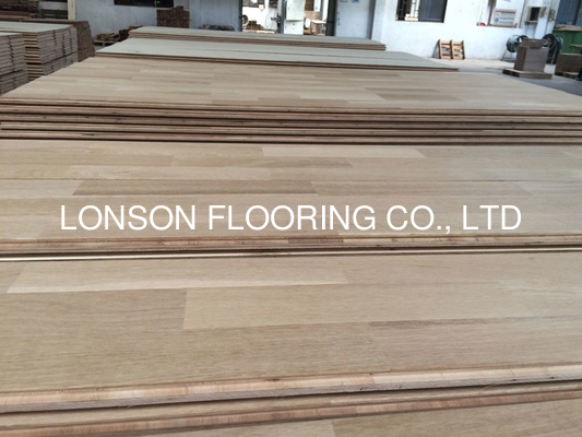 Quality 3 layers 3 strips white Oak engineered wood flooring with different grades factory