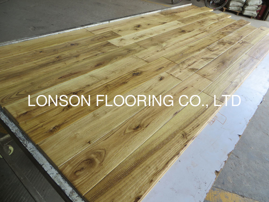 Quality asian teak solid hardwood flooring--natural color and distressed finishing factory