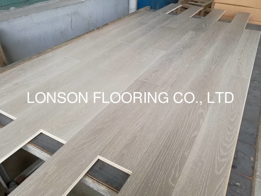 Quality light grey washed Russian Oak Engineered wood flooring, premium AB grade factory