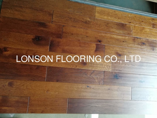 Quality Toffee stained American Hickory Solid Hardwood Floorings, brushed and distressed finishing factory