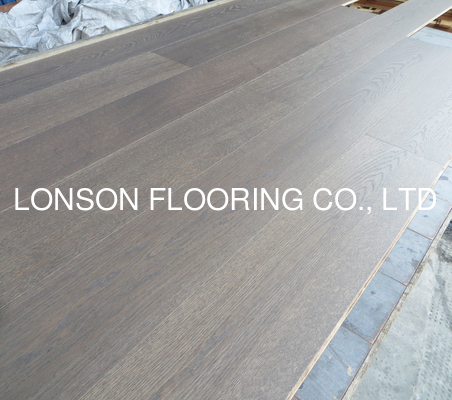 quality Russian Oak multi layers Engineered Wood Flooring with modern grey stained factory
