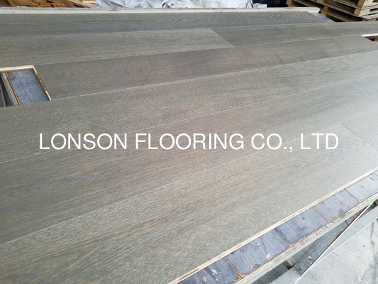 quality Russian Oak multi layers Engineered Wood Flooring with modern grey stained factory