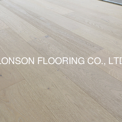 Quality Popular Brushed White Washed UV Lac Oak Engineered Wood Flooring, Thickness 15/4mm factory