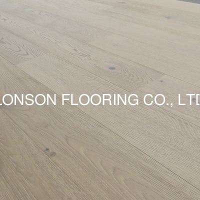 Quality Popular Brushed White Washed UV Lac Oak Engineered Wood Flooring, Thickness 15/4mm factory