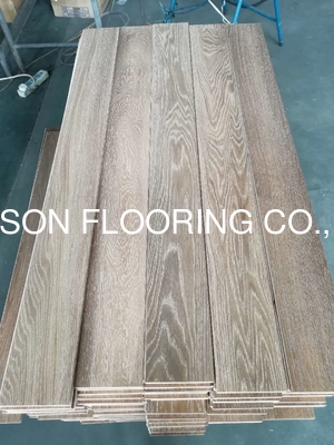 Quality Russian Oak Multi ply engineered hardwood flooring-smoked, white washed finishing factory