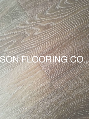Quality Russian Oak Multi ply engineered hardwood flooring-smoked, white washed finishing factory