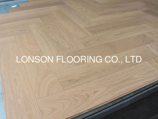Quality White Oak Herringbone Wood Floor 600x125x16MM Engineered Herringbone Oak Flooring factory