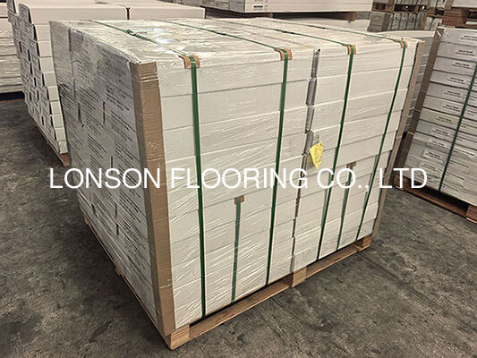 Quality White Oak Herringbone Parquet Flooring with Matt 5-10% Finish and 25 Years Residential Warranty factory