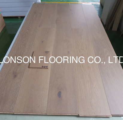 quality smoked and burshed European Oak engineered wood flooring with width 240MM factory