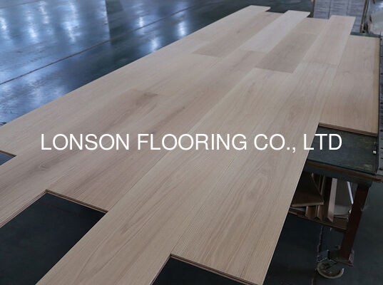 Quality Single Plank Oak Engineered Wood Flooring to UK, 300MM, Unfinished factory