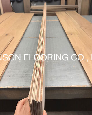 Quality European Oak Engineered Timber Flooring with 2mm Sliced Oak Veneers in 1900 x 190 x 14MM Size and 25 Years Residential Warranty factory