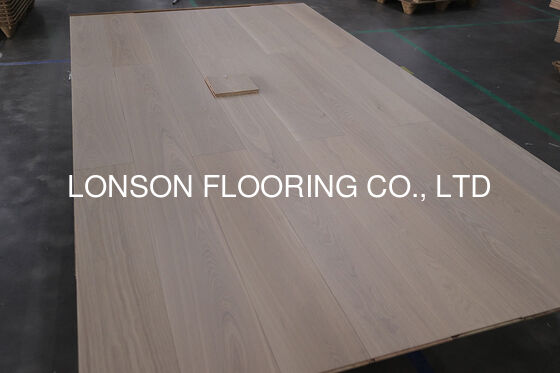 Quality Ash Engineered Wood Flooring with 3mm Oak Veneers in 1900 x 190 x 15MM Size and 25 Years Residential Warranty factory