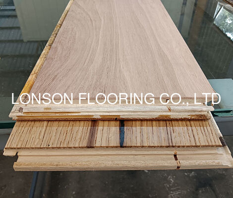 Quality 3 Layers European Oak Engineered Flooring with Click Lock and 25 Years Residential Warranty factory