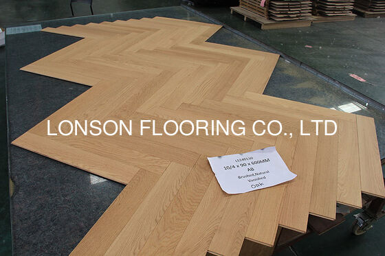 Quality Popular Herringbone Parquet Oak Engineered Flooring, 600 x 90 x 10/4MM factory