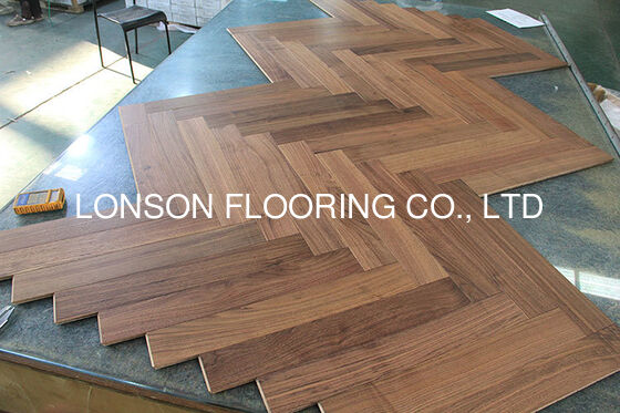 Quality Herringbone Parquet Flooring in American Walnut with 600 x 90 x 10/4MM Size and UV Lacquer Finish factory